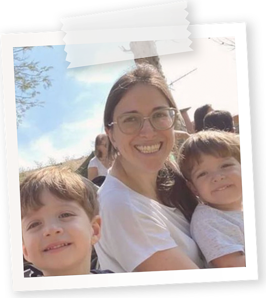 Cristiane com os gêmeos Bernardo e Lucas